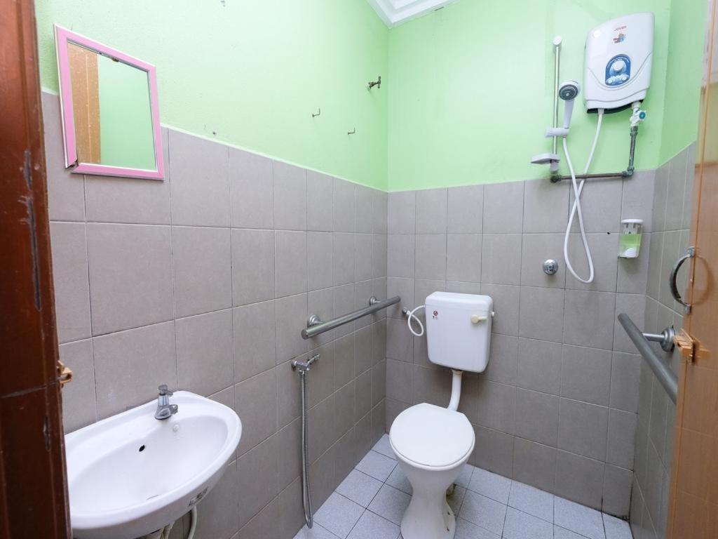 Mrj Hotel Wakaf Che Yeh 2 Kota Bharu Eksteriør billede